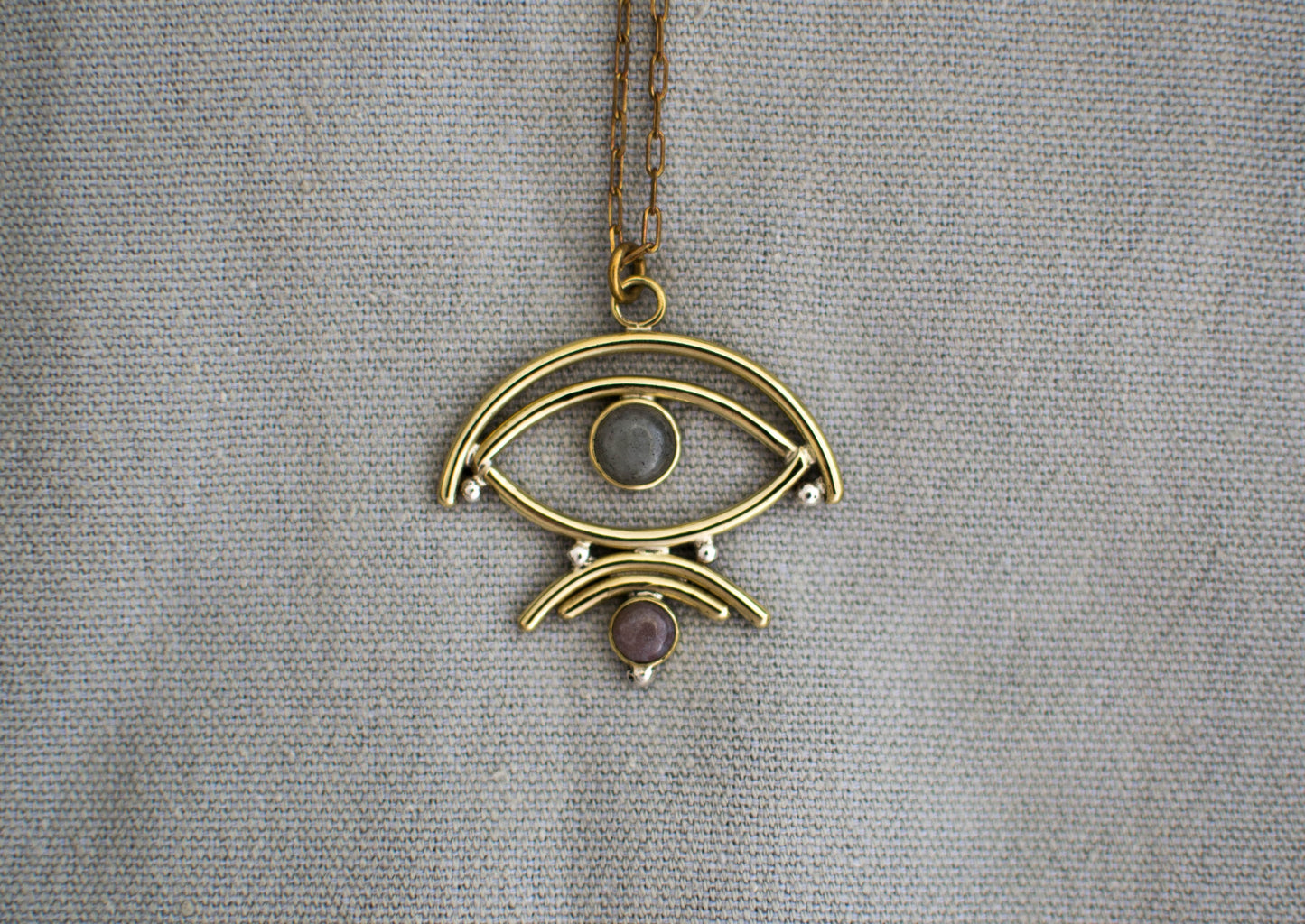 ORACLE NECKLACE VI