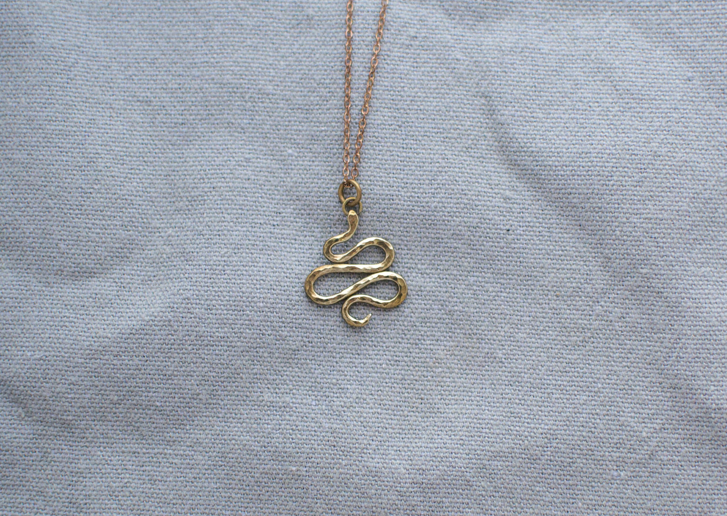 SNAKE NECKLACE (MEDIUM)